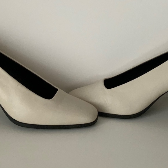 Aerosole Pump Shoes Size 7B - Picture 5 of 8